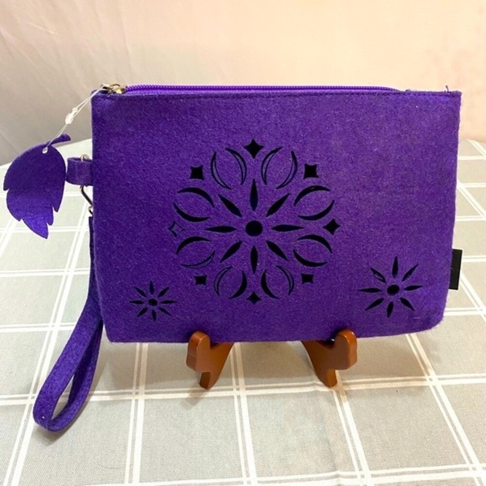 Wonderful tag Deep Violet Purple Wool Felt Zipper Clutch Wristlet Laser cut 9”